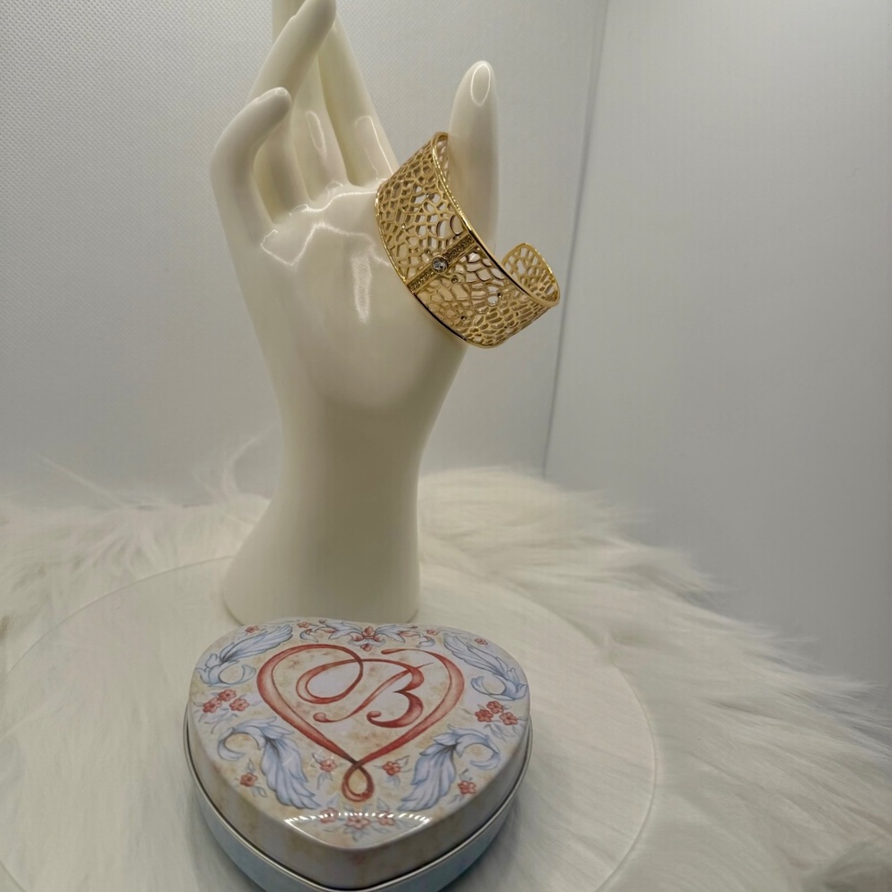 New Brighton Fiji Sparkle Cuff Sea Shore Crystal Bangle Bracelet in Gold-Tone